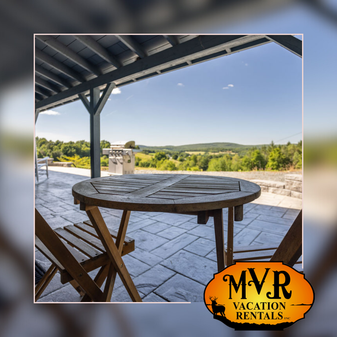 Book Your Cozy Escape at Raven Feather Retreat: Unit 2